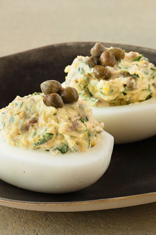 Sardellen-Kapern-Eier Sardellen-Kapern-Eier