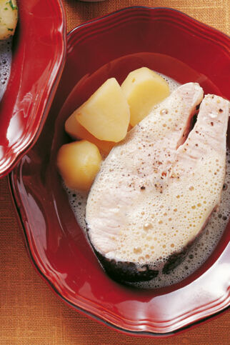 Lachskoteletts mit Wein-Senf-Sauce