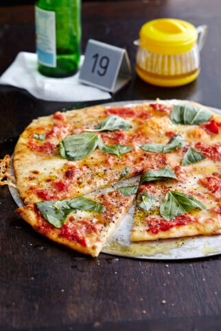 Ofenfrische Pizza Margherita Ofenfrische Pizza Margherita