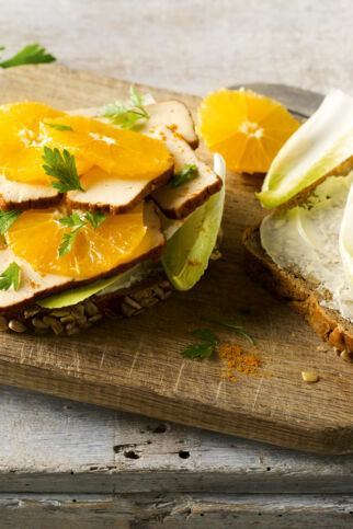 Veggie-Stullen mit Räuchertofu Veggie-Stullen mit Räuchertofu