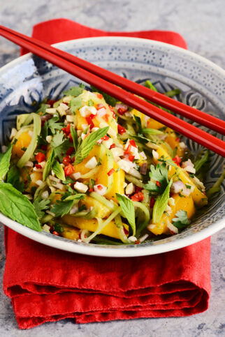 MANGO-AVOCADO-SALAT