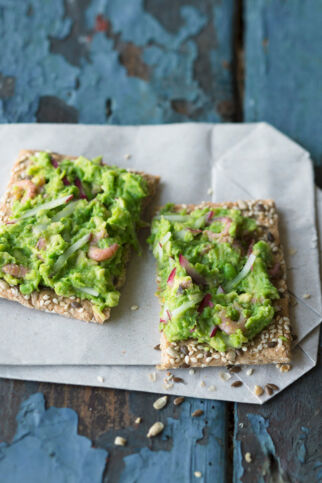 Avocado-Krabben-Radieschen-Aufstrich