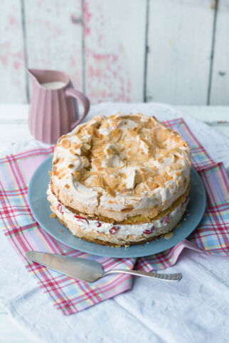 Erdbeer-Himmelstorte Erdbeer-Himmelstorte