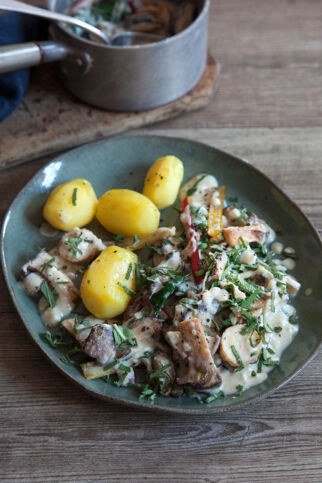 Sahniges Pilzragout mit Mangold und Kartoffeln Sahniges Pilzragout mit Mangold und Kartoffeln