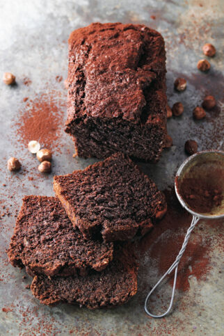 Schokoladenkuchen mit Zucchini und Nüssen Schokoladenkuchen mit Zucchini und Nüssen