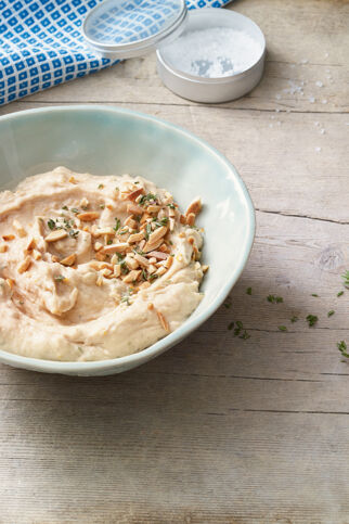 Mandel-Bohnen-Paste mit Orange Mandel-Bohnen-Paste mit Orange