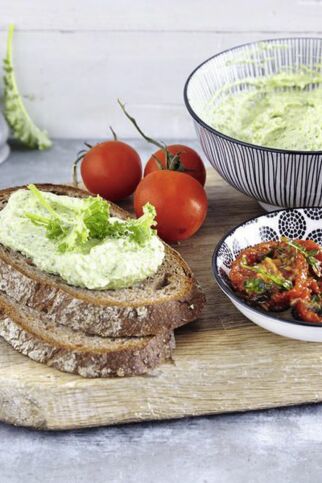 Sandwich mit Grünkohlcreme