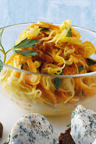Möhren-Sauerkraut-Rohkost