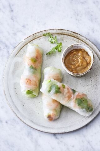 Salatrollen mit Schwein und Garnele Salatrollen mit Schwein und Garnele