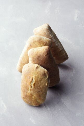 Panini-Brötchen mit Rosmarin Panini-Brötchen mit Rosmarin