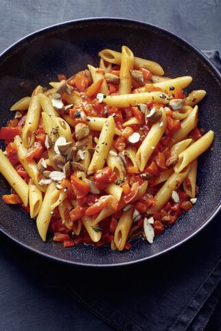 Scharfe Paprikapasta Scharfe Paprikapasta