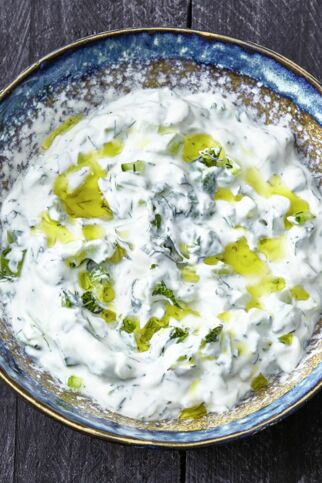 Cacık - Joghurt-Gurken-Dip Cacık - Joghurt-Gurken-Dip