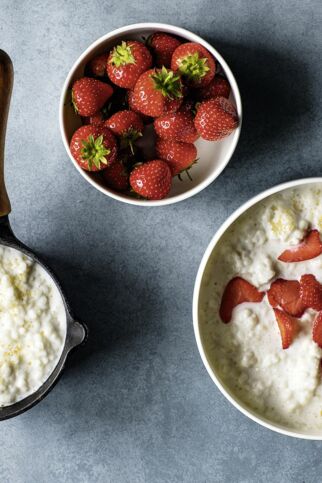 Kokosmilchreis mit Erdbeeren Kokosmilchreis mit Erdbeeren