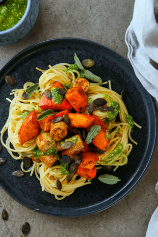 Spaghetti mit veganem Ragout