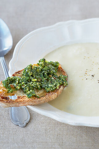 Parmesansuppe Parmesansuppe