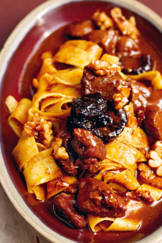 Wildschweinragout mit Armagnacpflaumen