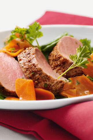 Schweinefilet mit Möhren-Zuckerschoten-Gemüse Schweinefilet mit Möhren-Zuckerschoten-Gemüse