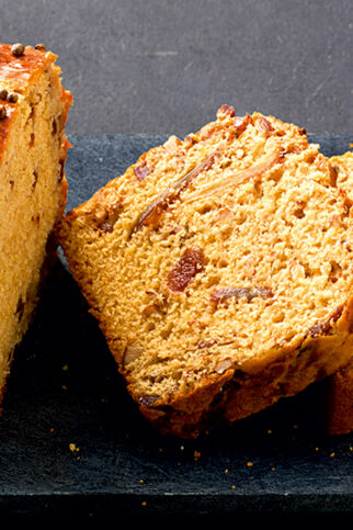 Kefirbrot mit Datteln Kefirbrot mit Datteln