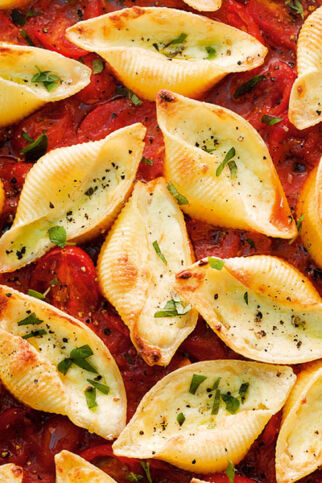 Gratinierte Muschelnudeln mit Käsefüllung Gratinierte Muschelnudeln mit Käsefüllung