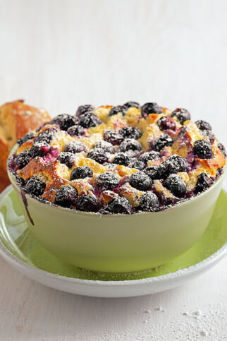 Quarksoufflé mit Heidelbeeren