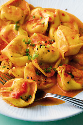 Tortelloni in Paprikasahne Tortelloni in Paprikasahne