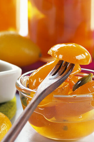 Kumquats mit Whisky