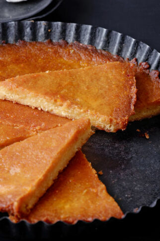 Mandelkuchen mit Mandarinensirup