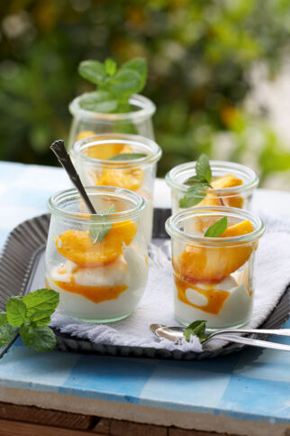 Quarkmousse mit Pfirsichen Quarkmousse mit Pfirsichen