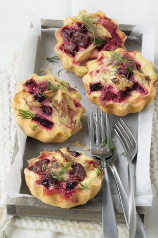 MINIQUICHES MIT ROTER BETE