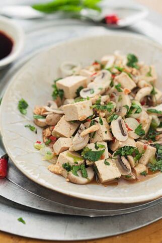 Tofu-Pilz-Salat