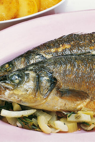 Wolfsbarsch mit Knoblauch und Fenchel