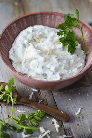 Meerrettich-Kräuter-Dip Meerrettich-Kräuter-Dip