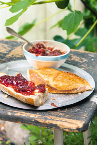 Confiture de figues aux noix - Feigenkonfitüre mit Walnüssen Confiture de figues aux noix - Feigenkonfitüre mit Walnüssen