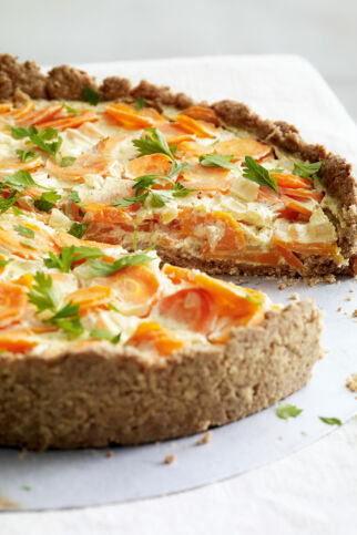 Möhrentorte mit Koriander Möhrentorte mit Koriander