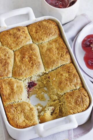 Buchweizenbuchteln mit Cranberrysauce Buchweizenbuchteln mit Cranberrysauce