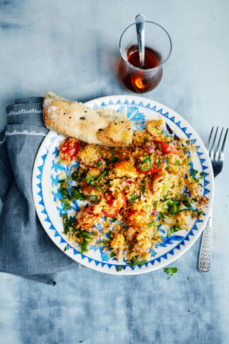 Couscous-Salat mit Quetschtomaten Couscous-Salat mit Quetschtomaten