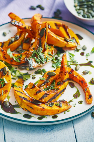 Kürbisspalten mit Knusperkernen Kürbisspalten mit Knusperkernen