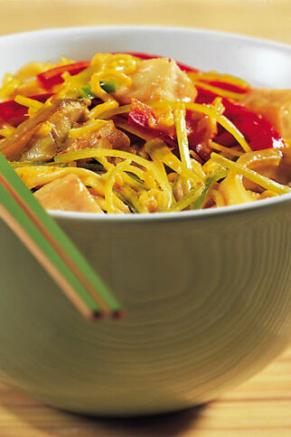 Currynudeln mit Kokosmilch