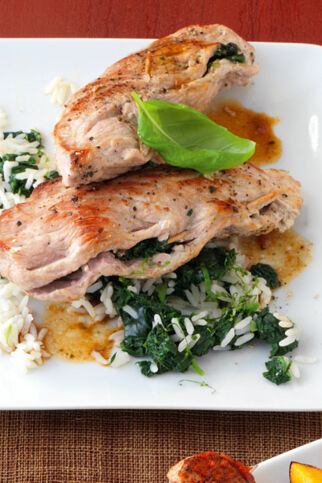 Gefüllte Schweinesteaks mit Spinatreis