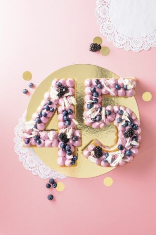 Limetten-Brombeer-Torte