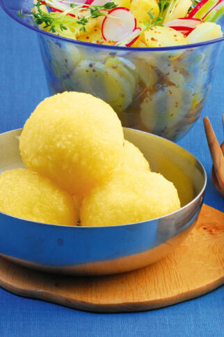 Kartoffelknödel halb und halb Kartoffelknödel halb und halb