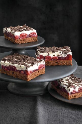 Schwarzwälder-Kirsch-Torte vom Blech Schwarzwälder-Kirsch-Torte vom Blech