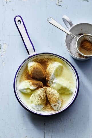 Limettenwölkchen
in Vanillesauce Limettenwölkchen
in Vanillesauce