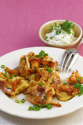 Schmarren mit Pfifferlingen Schmarren mit Pfifferlingen