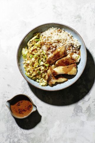 Rotbarsch mit Erdnuss-Sauce und Blitz-Kimchi Rotbarsch mit Erdnuss-Sauce und Blitz-Kimchi