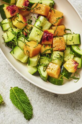 Fruchtiger Gurkensalat