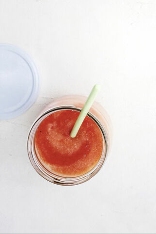 Maisgrießbrei mit Erdbeeren Maisgrießbrei mit Erdbeeren