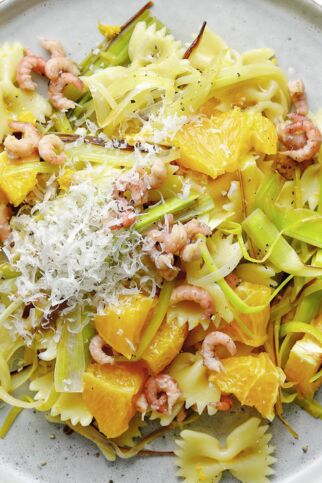 Pasta mit Lauch,
Orangen und Krabben Pasta mit Lauch,
Orangen und Krabben