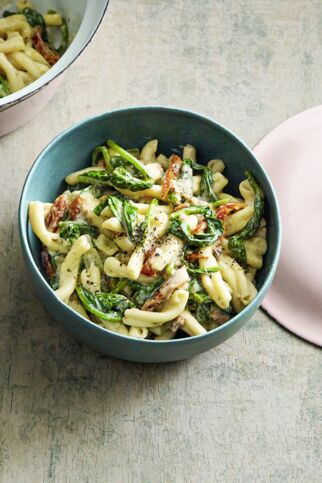 One-Pot-Pasta mit Spinat One-Pot-Pasta mit Spinat