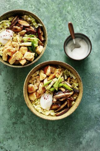 Curry-Couscous-Bowl mit Hähnchen Curry-Couscous-Bowl mit Hähnchen